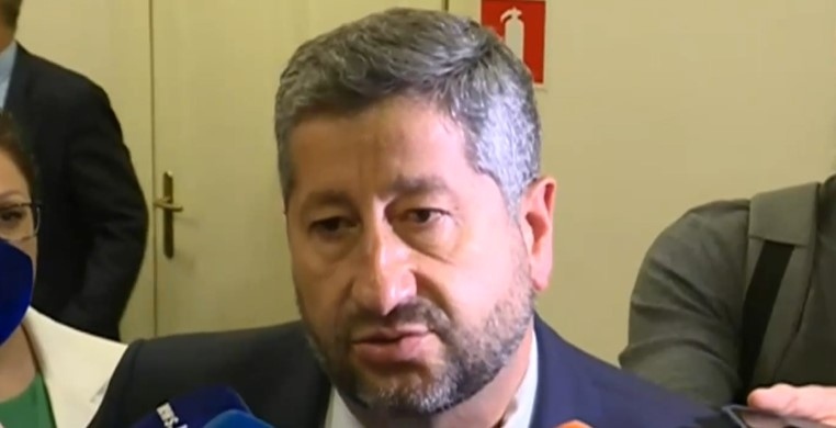 Депутатите се върнаха в зала, няма консенсус за председател на НС